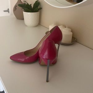 Bright pink Carlo Parolini leather heels